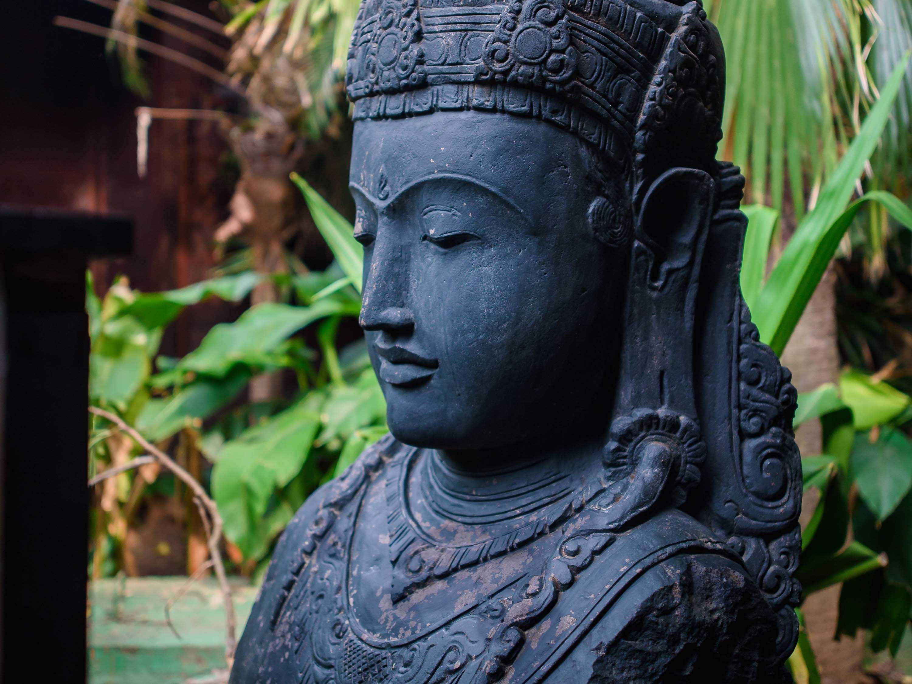 Novotel Goa Resort & Spa Candolim Esterno foto A statue of the Buddha at the temple