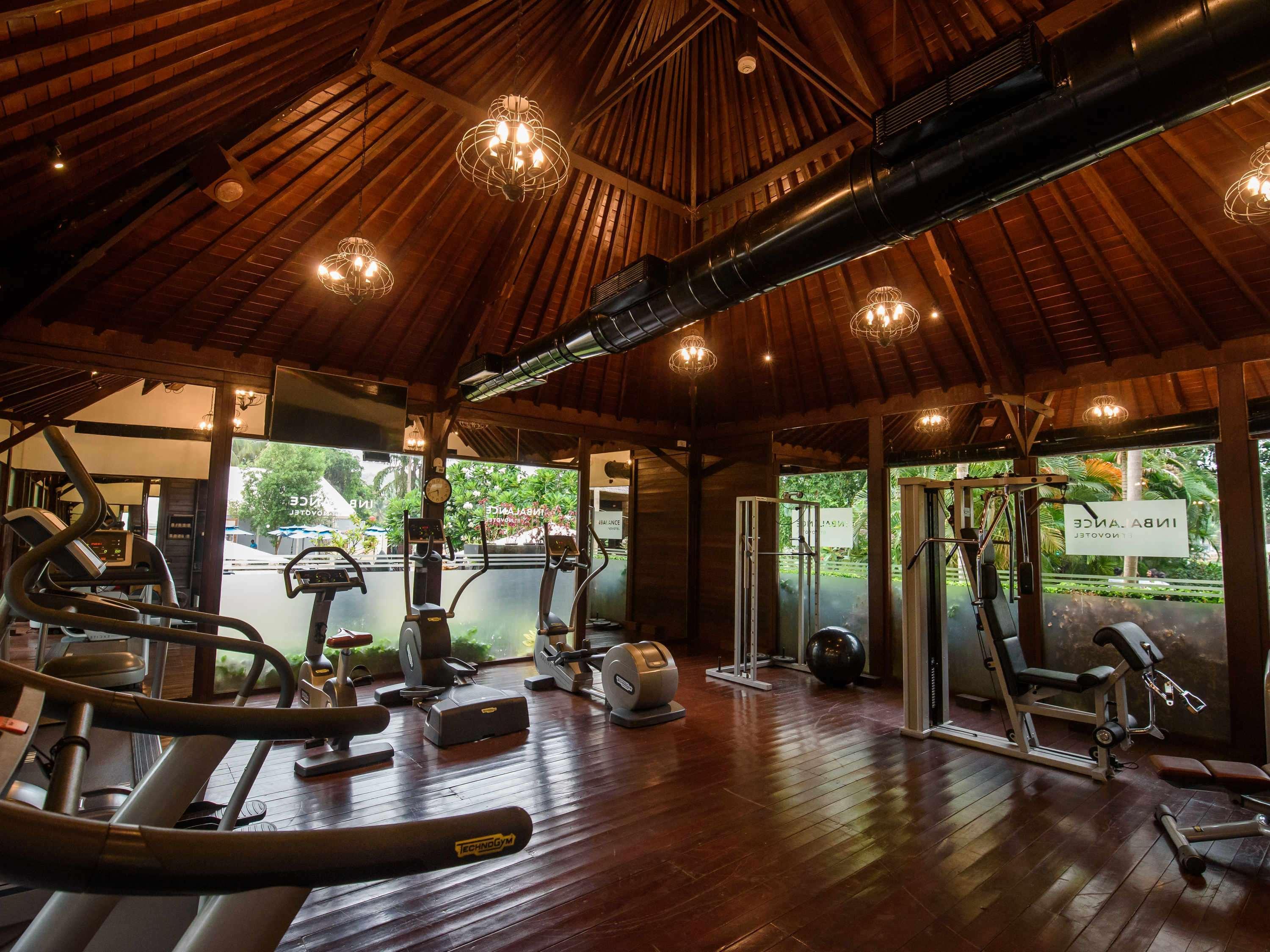 Novotel Goa Resort & Spa Candolim Esterno foto The gym at the hotel