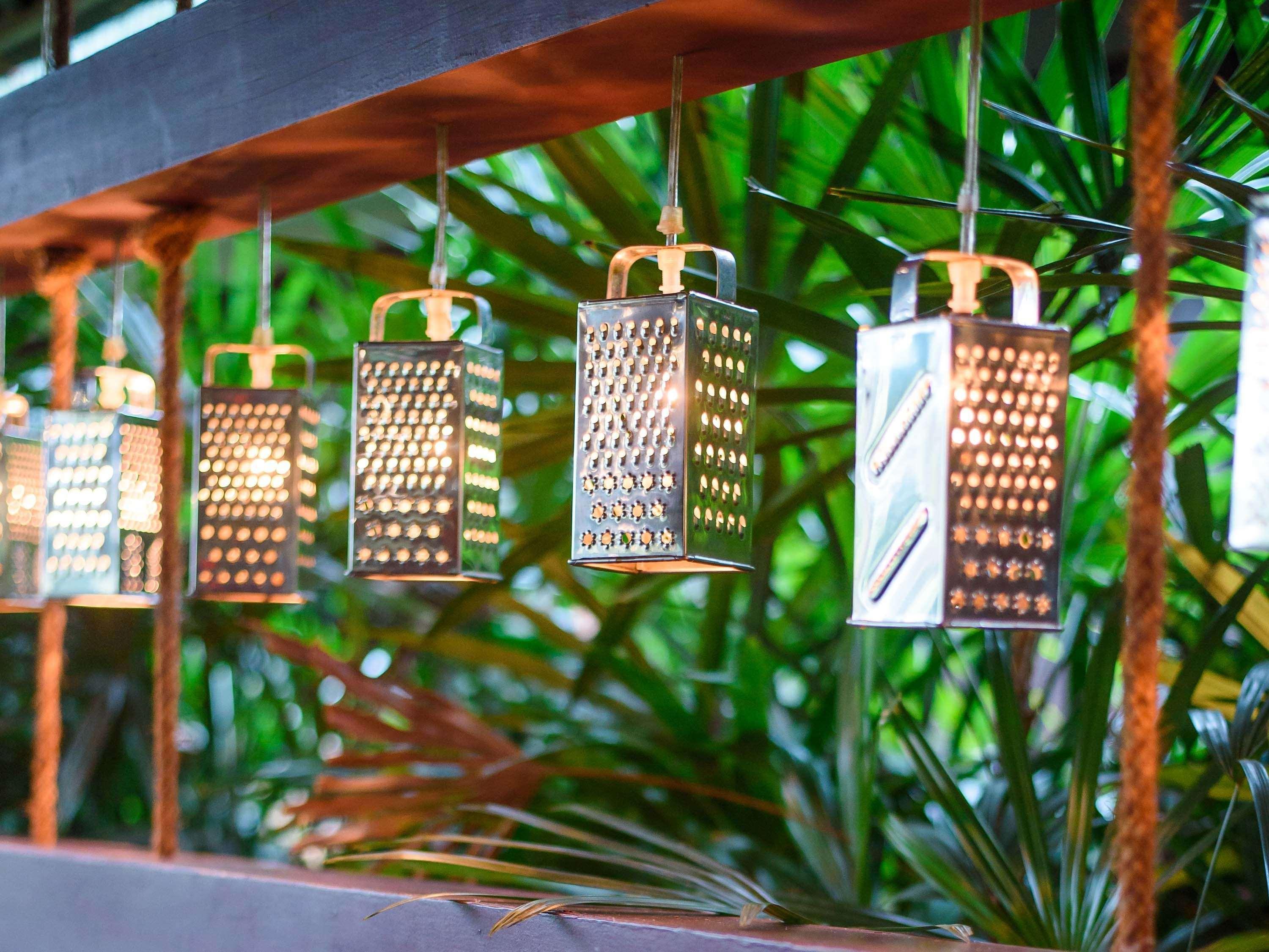 Novotel Goa Resort & Spa Candolim Esterno foto Cheese grater lights